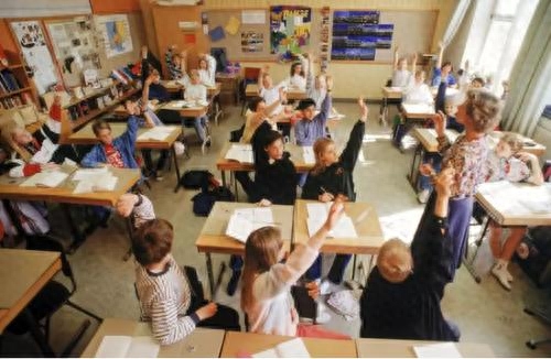 高三留学需要哪些条件,符合这三个条件的高中生就可以出国留学(图2)