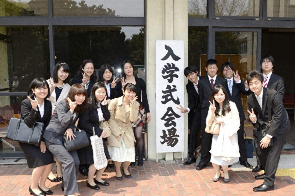 高考失利怎么出国留学,适合普通家庭高考失利生留学的东南亚留学方法推荐(图3)