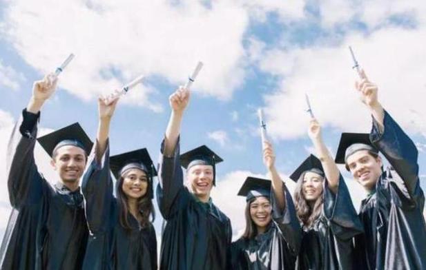 未来就业好留学专业如何选,盘点解析8大留学热门专业(图1)