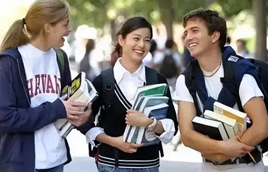 美国四大热门留学地区为什么留学体验和就业机会差别很大,24年最新的美国四大热门留学地区对比详解分享(图1)