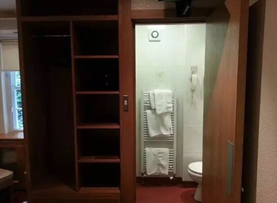 为什么出国留学住宿这么贵,常见国外住宿类型介绍附优缺点(图4)