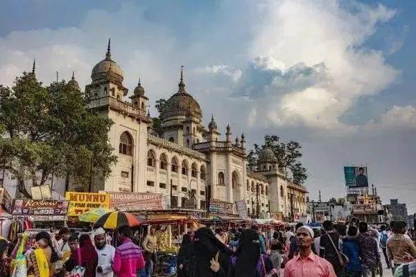 出国留学学校排名重要吗,关于留学院校排名重不重要的解析分享(图2)