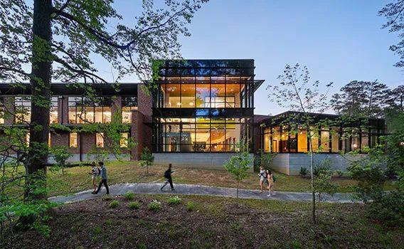 国外哪些大学挂科率高到离谱,挂科率最高的美国大学合集分享(图12)