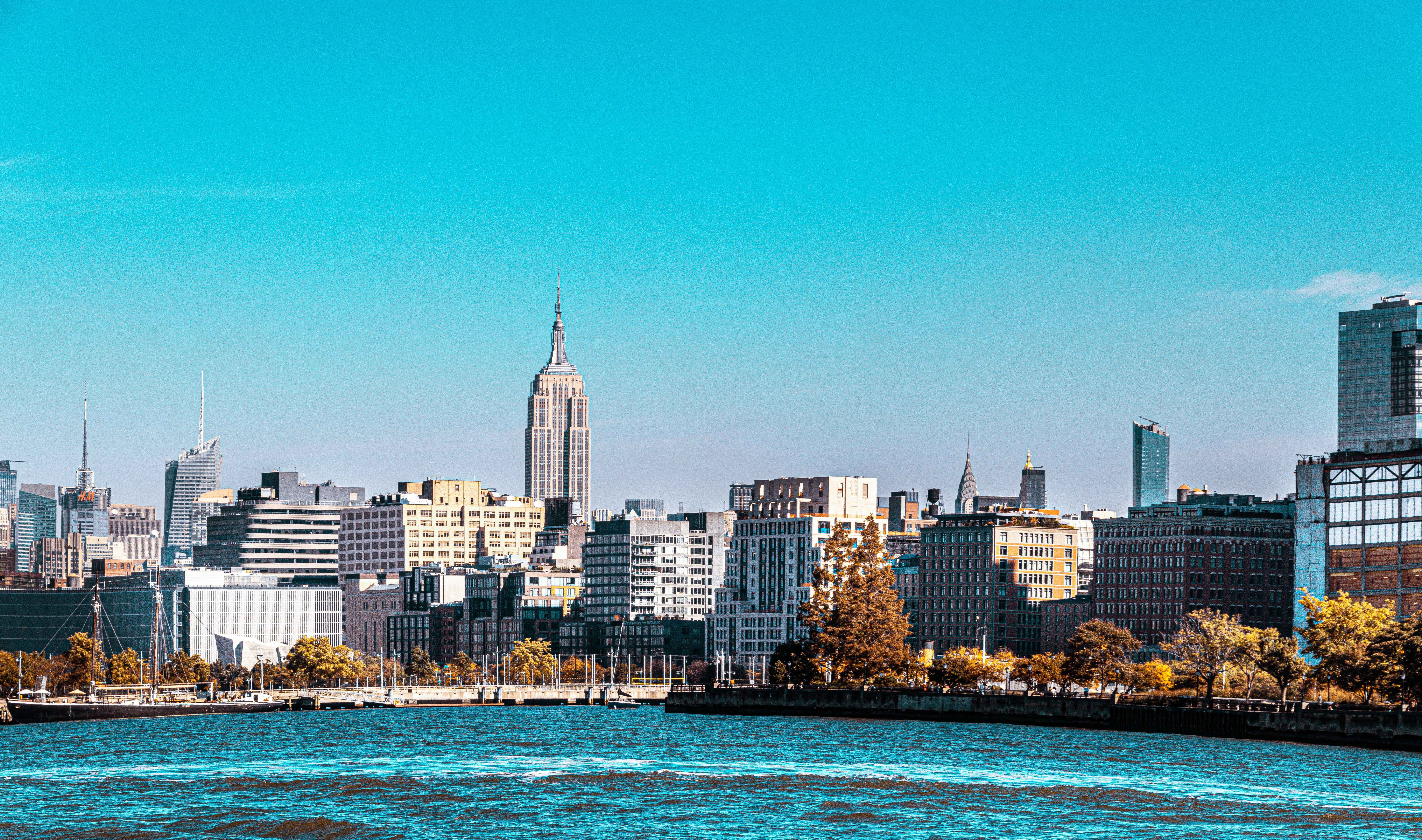 出国留学到底要花多少钱,2024热门的留学目的地费用大盘点(图1)