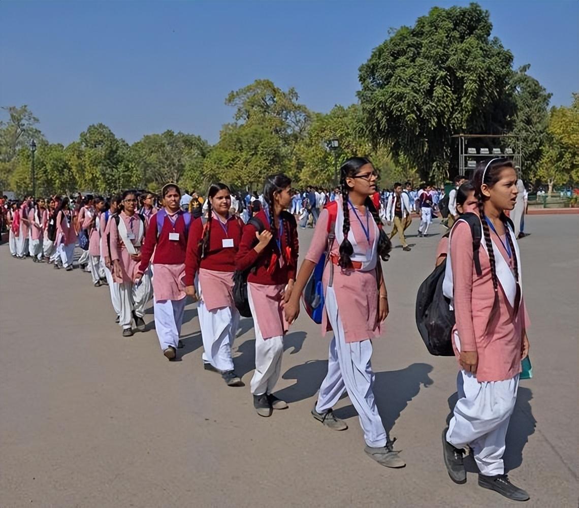 印度留学一年多少钱,一文带你深度了解印度留学费用(图4)