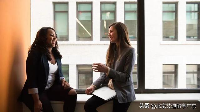 英国留学如何打工,实用的留学生英国兼职指南分享(图1)