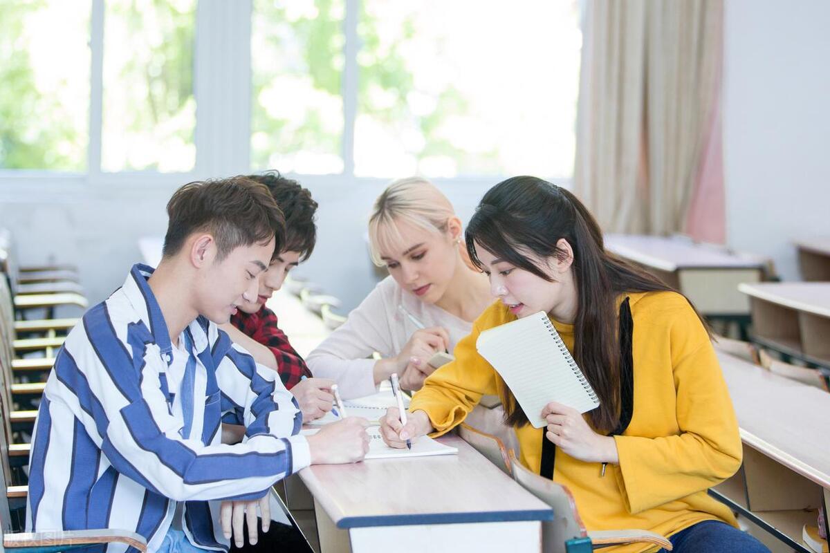 出国留学怎么找老师要推荐信,找老师要推荐信的方法及技巧一览(图1)