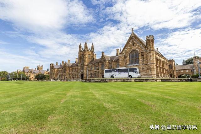 澳洲读公立初中一年多少钱, 最新澳大利亚公立中小学留学费用详解(图1) 去澳洲读公立中学需要准备多少钱,澳洲留学费用有哪些?