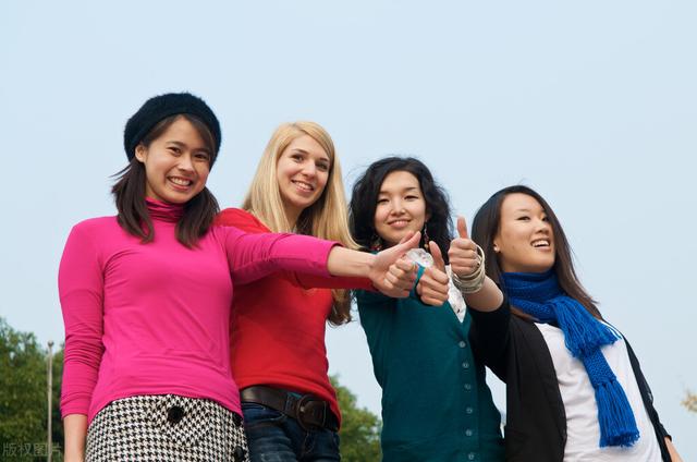 女孩出国留学哪个国家最安全,最适合女生出国留学的国家合集分享(图1) 女生出国留学,安全吗?最适合女生出国留学国家大盘点!