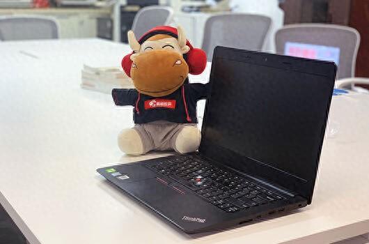 去英国留学读研究生一年到底需要多少钱？省吃俭用也得六位数！