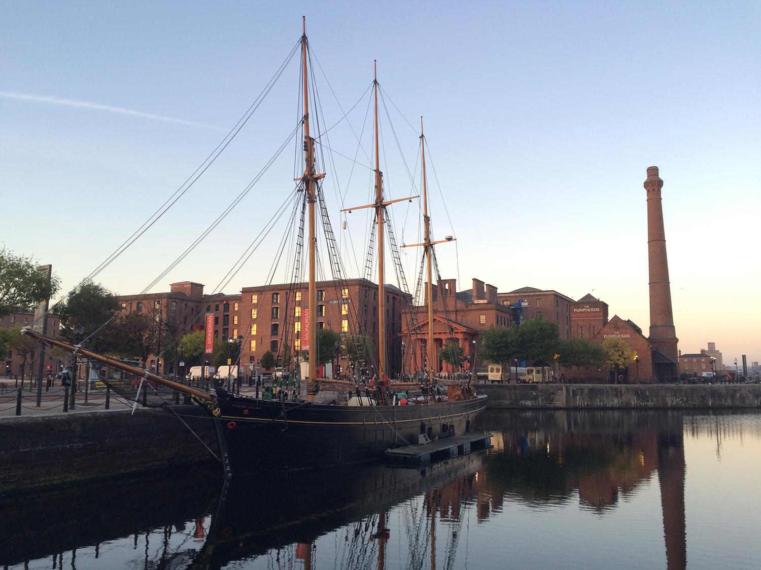 英国商科留学费用多少,英国商科硕士留学费用全面解析分享(图1)