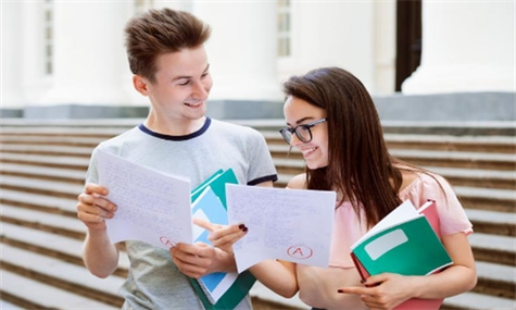 英美出国硕士留学中介费用高吗,英美澳加留学的中介费用大盘点(图1)