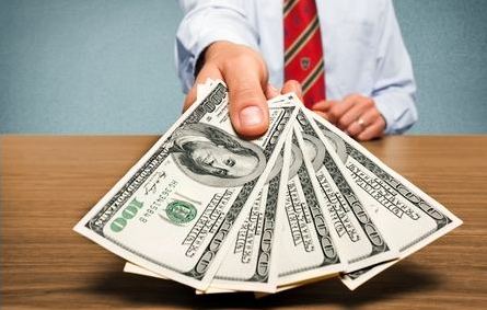 国家出国留学基金怎样申请,申请公派留学基金的详细要求一览(图2) 留学生莫为留学费用犯愁,符合条件的可以申请国家公派留学基金