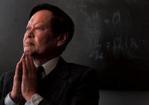 杨振宁放弃美国国籍，真的是为了逃避美国遗产税吗？