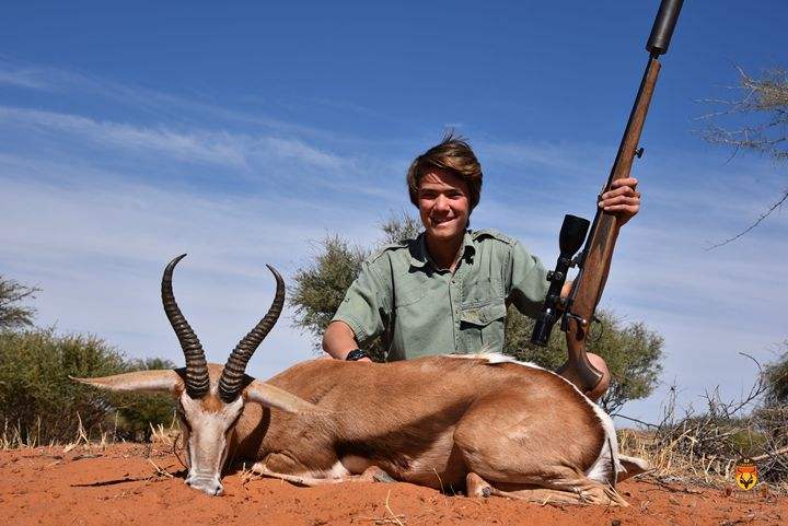 1489455837294686.jpg 中国年薪30W人民币和美国年薪10W美金的差距有多大?