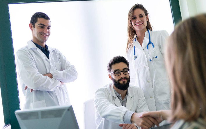 移民意大利后即可享受免费医疗，真的靠谱吗？