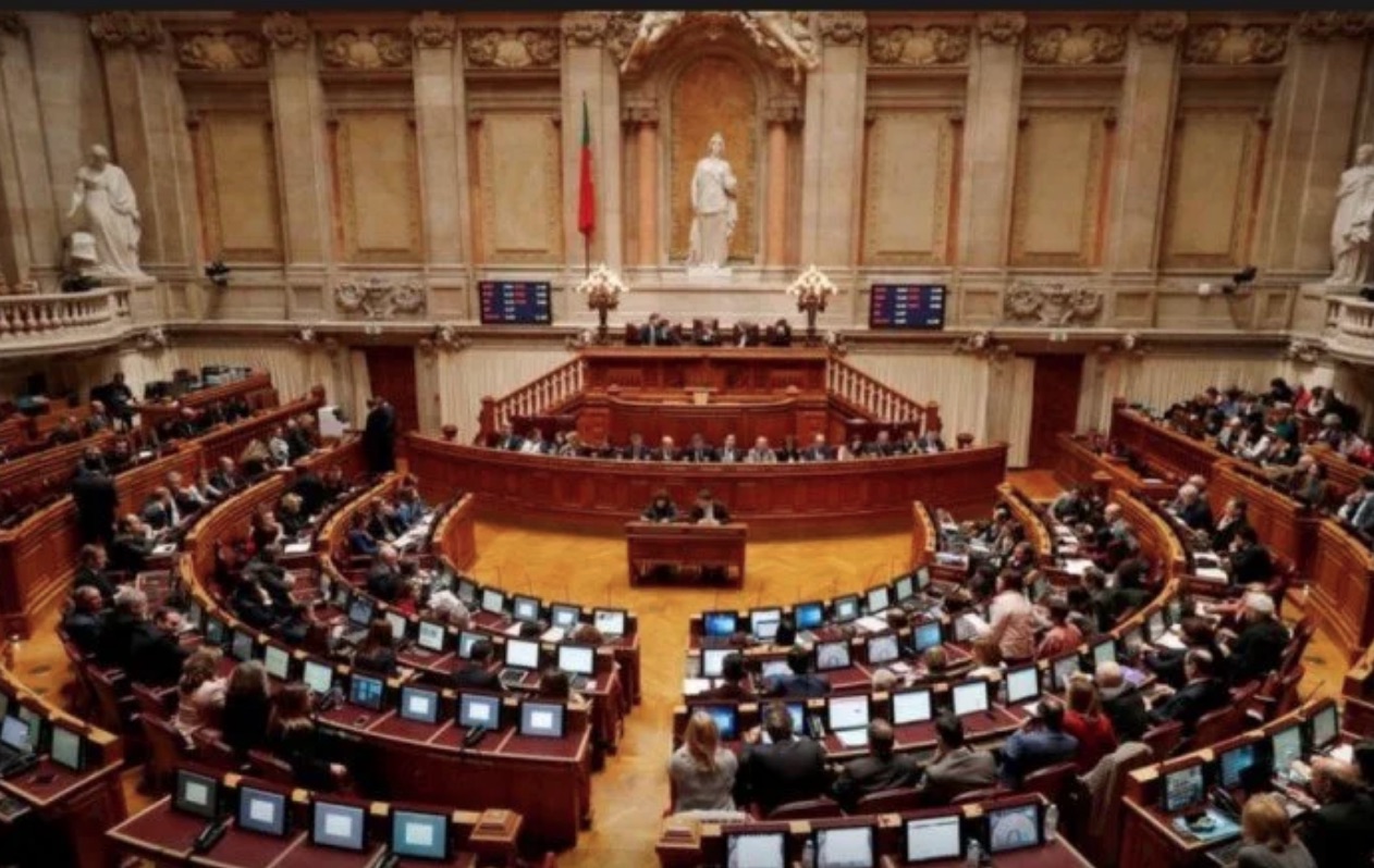 葡萄牙总理宣布或将关停黄金签证，居住要求低的项目要关了