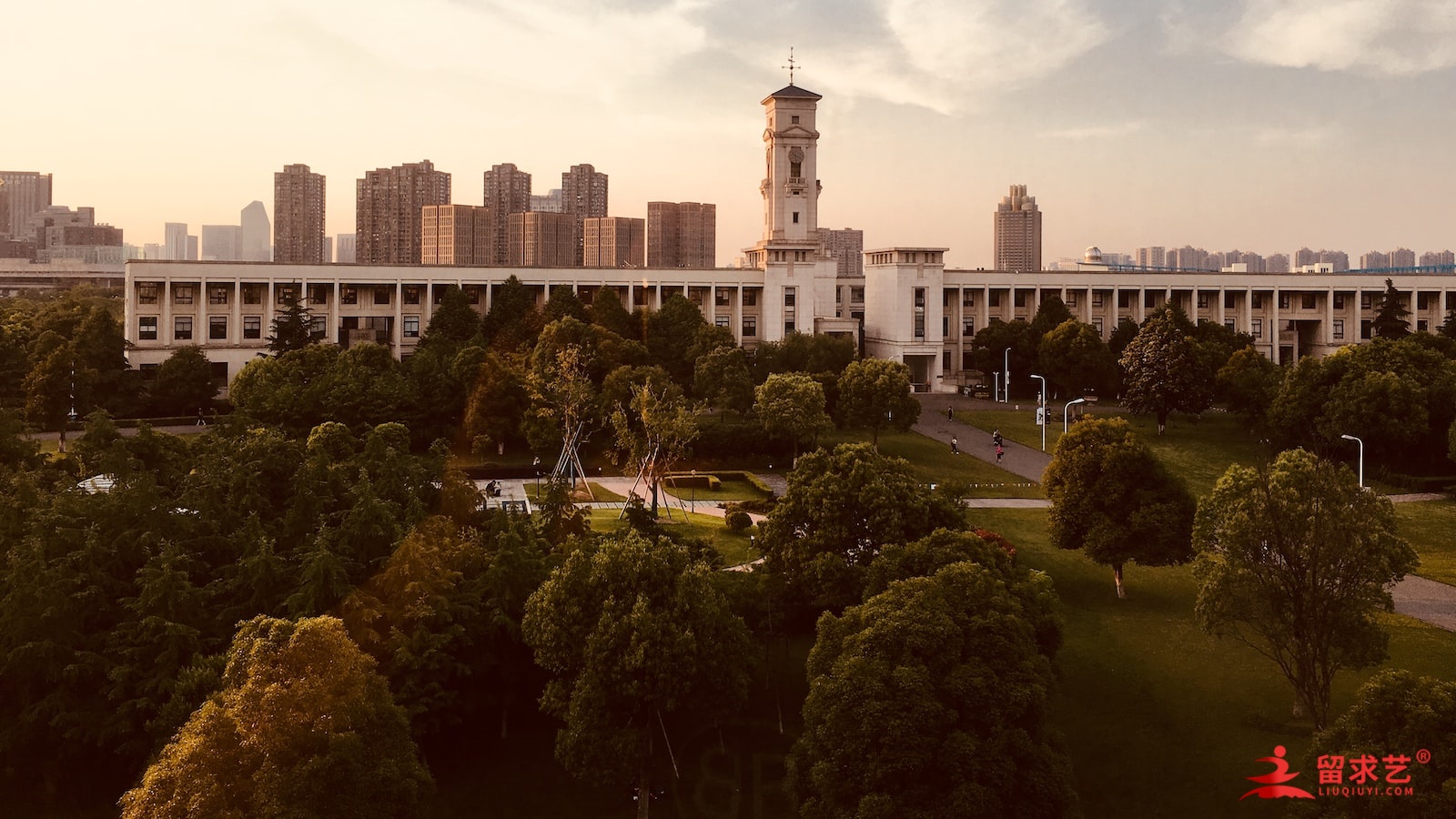 高考留学费用大概多少