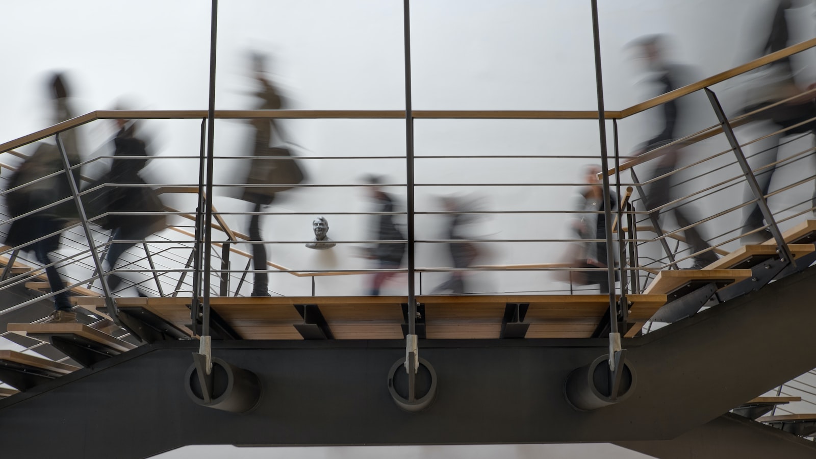 酒泉加拿大留学申请哪个中介好(小众受欢迎版)